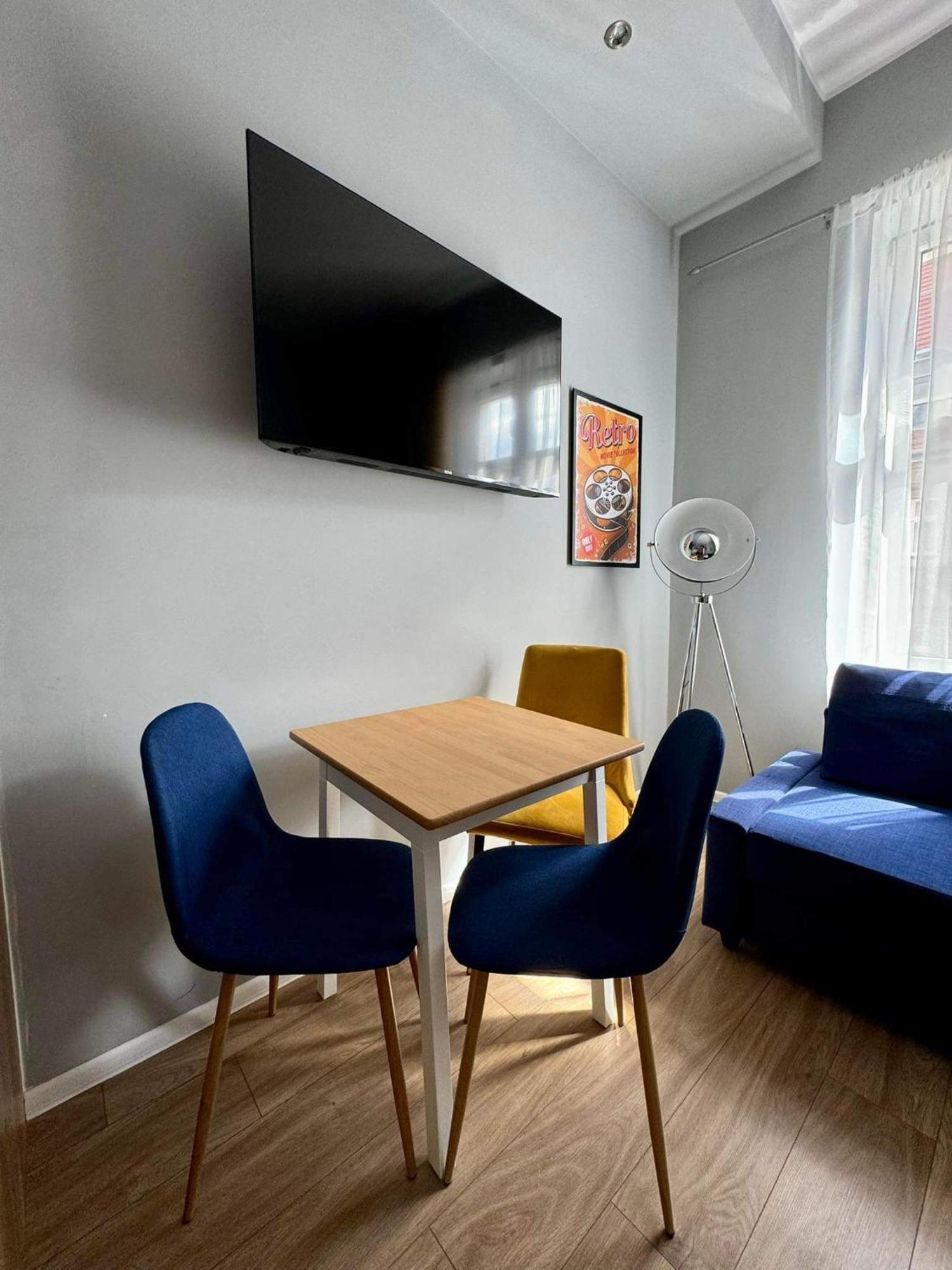 Apartament Filmowy Валбжих Екстер'єр фото